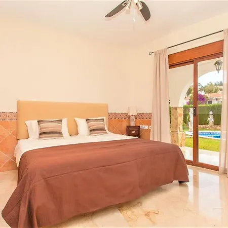 Вилла Summer Offers! Fabulous Luxury Near The Sleeps 8 Бенальмадена