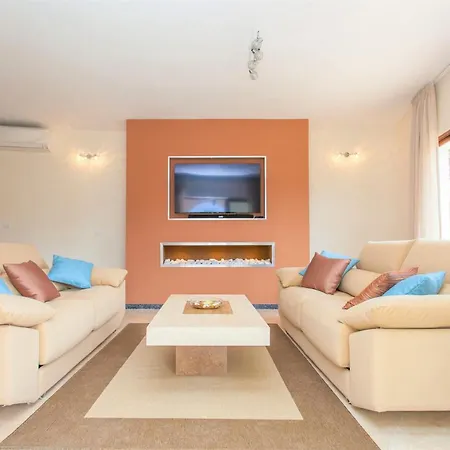 Summer Offers! Fabulous Luxury Near The Sleeps 8 *